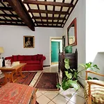 Sangallo Charme Apartment Rom
